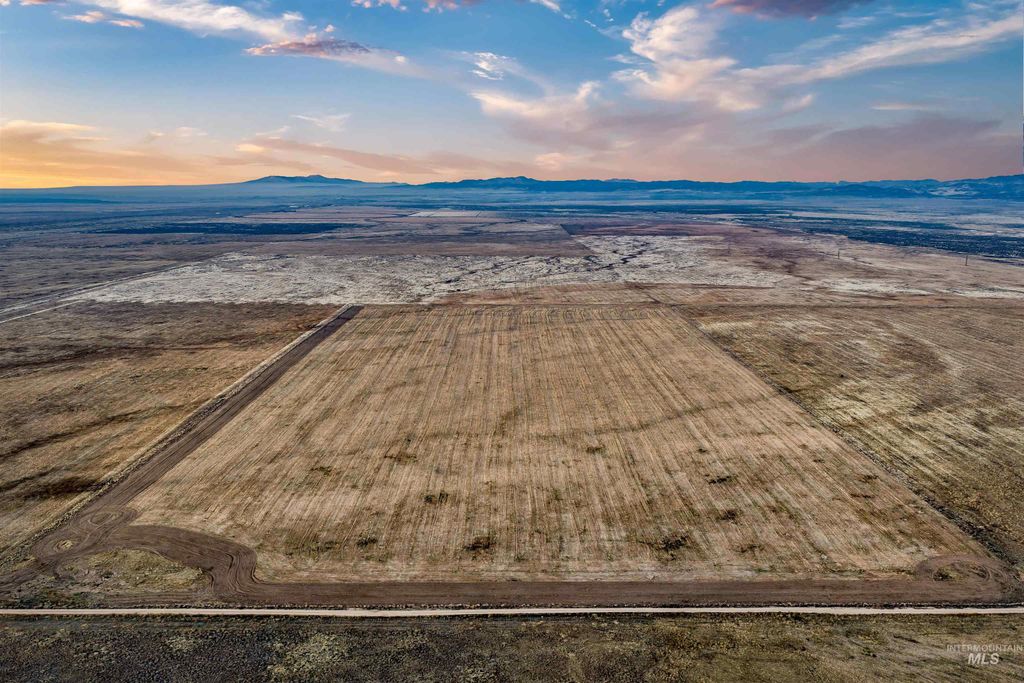 000 E Flick Ln, Mountain Home, ID 83647 photo 13