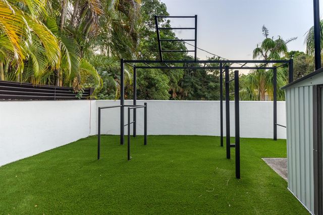 290 NW 6th Street, Boca Raton, FL 33432
