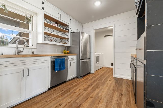 417 Natchez Trace Street, Harrison, AR 72601