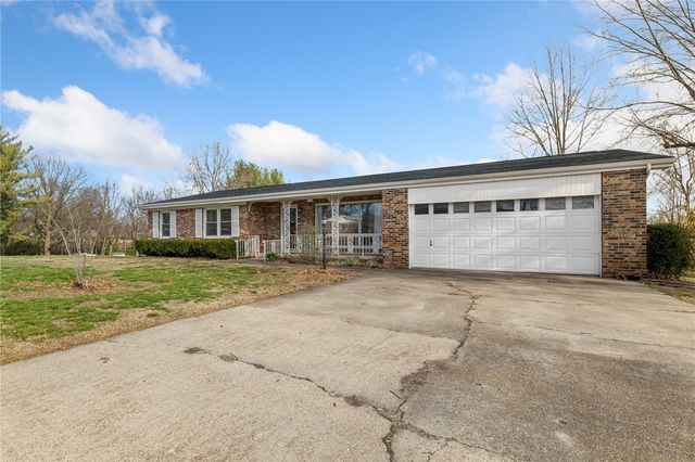 417 Natchez Trace Street, Harrison, AR 72601