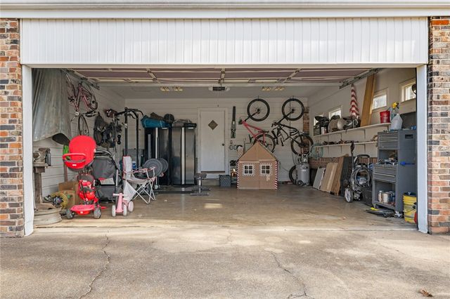 417 Natchez Trace Street, Harrison, AR 72601