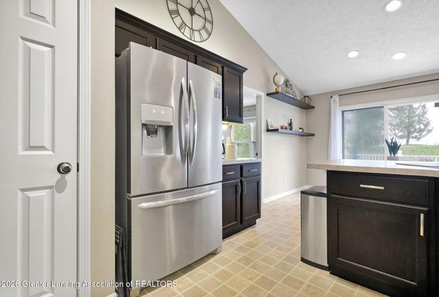 609 Laurens Way, Potterville, MI 48876