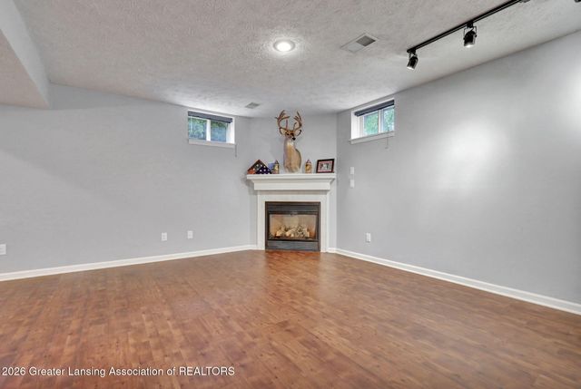 609 Laurens Way, Potterville, MI 48876
