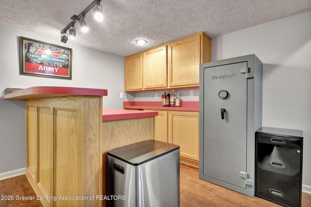 609 Laurens Way, Potterville, MI 48876