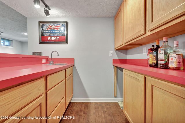 609 Laurens Way, Potterville, MI 48876