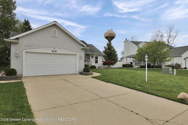 609 Laurens Way, Potterville, MI 48876