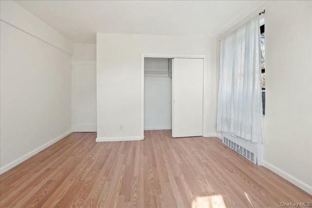 25-40 Union Street 3F, Flushing, NY 11354