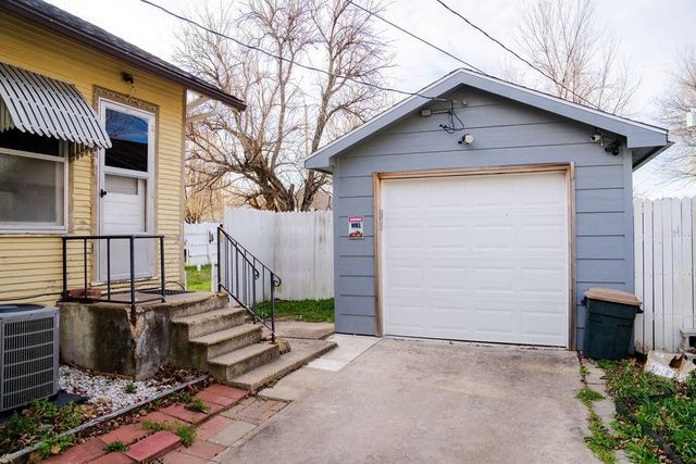 2720 Clark Avenue, Parsons, KS 67357