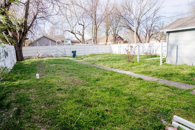 2720 Clark Avenue, Parsons, KS 67357