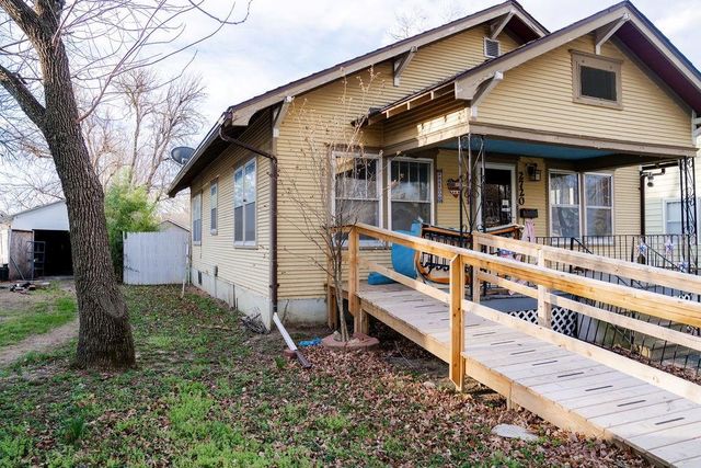 2720 Clark Avenue, Parsons, KS 67357