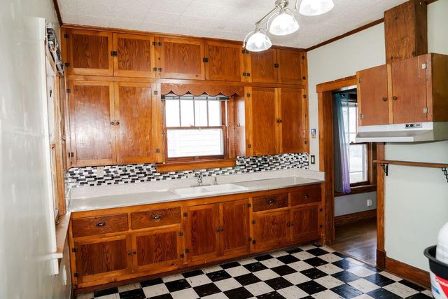 2720 Clark Avenue, Parsons, KS 67357