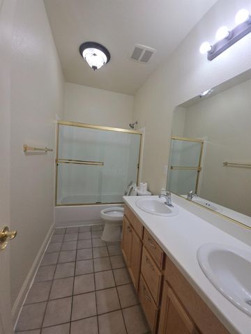 3831 Bernini Ct, Stockton, CA 95212