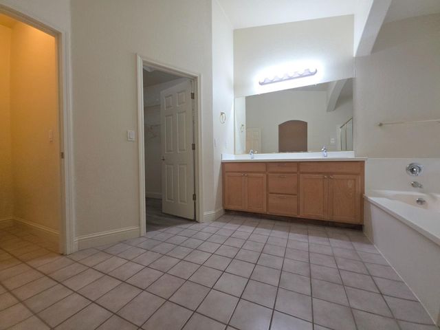 3831 Bernini Ct, Stockton, CA 95212