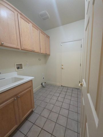 3831 Bernini Ct, Stockton, CA 95212