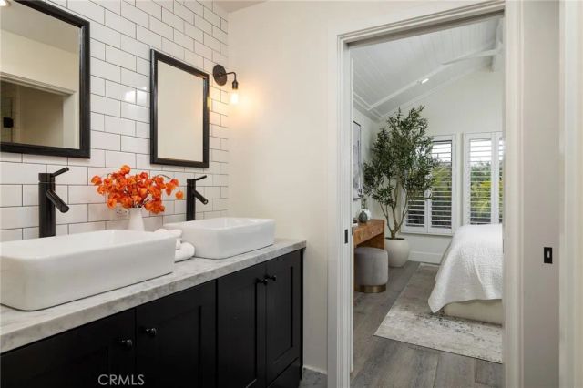461 Linden Street, Laguna Beach, CA 92651