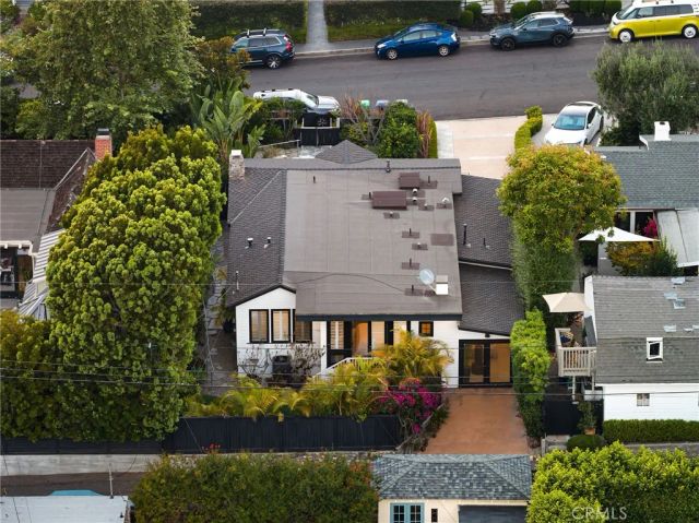 461 Linden Street, Laguna Beach, CA 92651