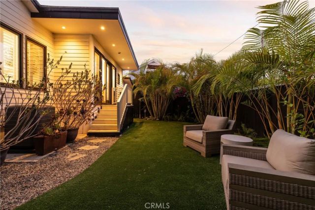 461 Linden Street, Laguna Beach, CA 92651