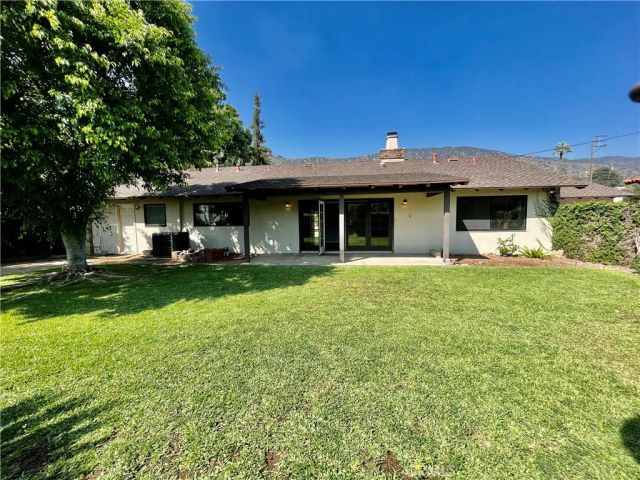 916 W Donington Street, Glendora, CA 91741