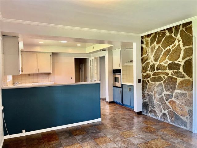 916 W Donington Street, Glendora, CA 91741