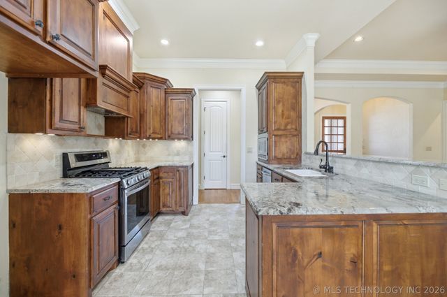 3207 Covey Trail Circle, Claremore, OK 74017