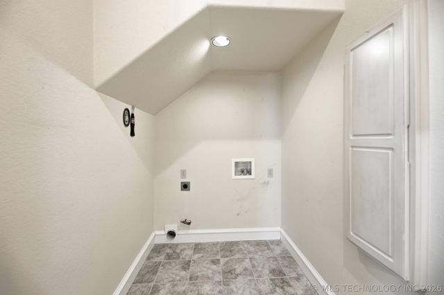 3207 Covey Trail Circle, Claremore, OK 74017