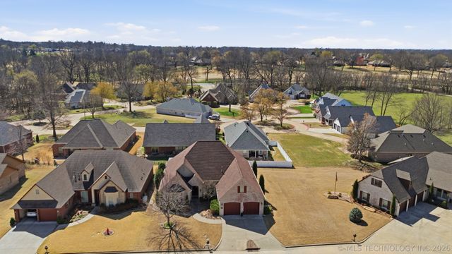 3207 Covey Trail Circle, Claremore, OK 74017