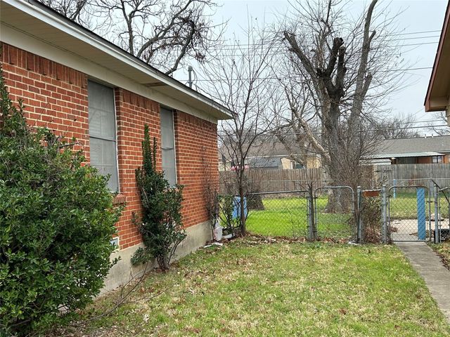 3502 Demaret Drive, Mesquite, TX 75150