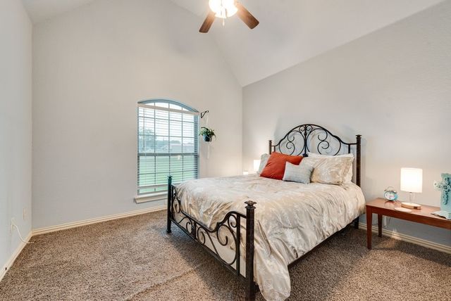 243 Miramar Circle, Weatherford, TX 76085