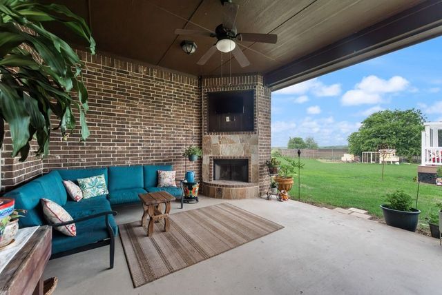 243 Miramar Circle, Weatherford, TX 76085