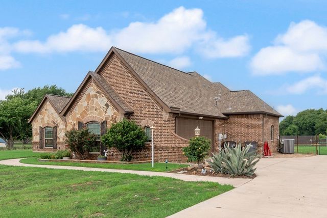 243 Miramar Circle, Weatherford, TX 76085