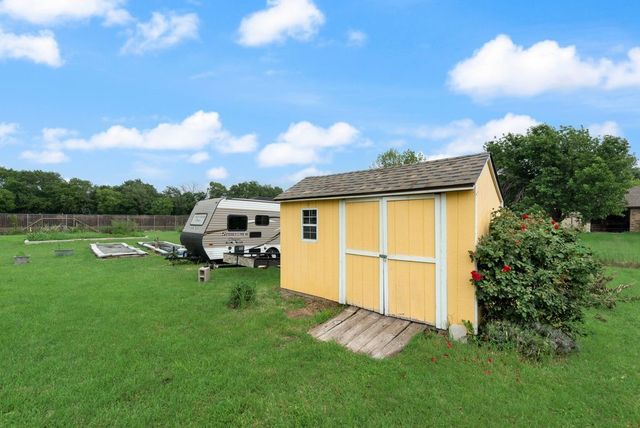 243 Miramar Circle, Weatherford, TX 76085