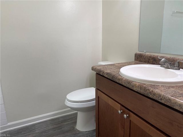 814 Chalk CT, Virginia Beach, VA 23462