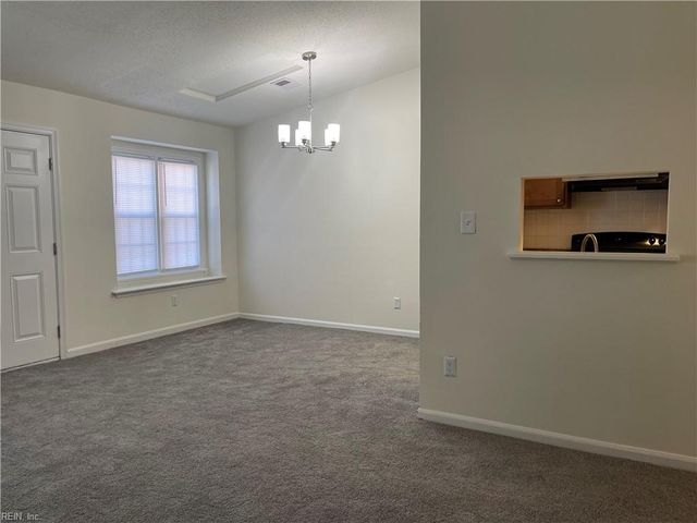 814 Chalk CT, Virginia Beach, VA 23462