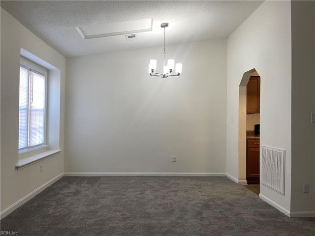 814 Chalk CT, Virginia Beach, VA 23462