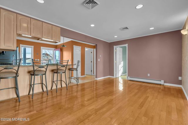 40 Anchorage Drive, Toms River, NJ 08753