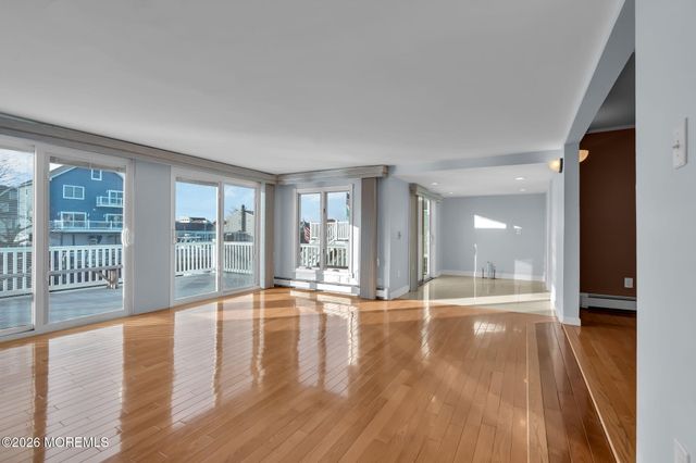 40 Anchorage Drive, Toms River, NJ 08753