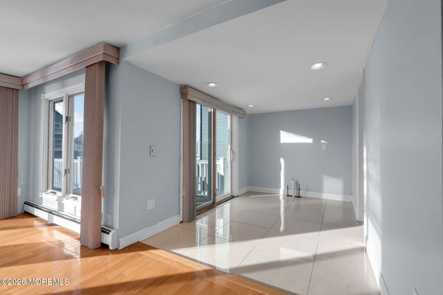 40 Anchorage Drive, Toms River, NJ 08753