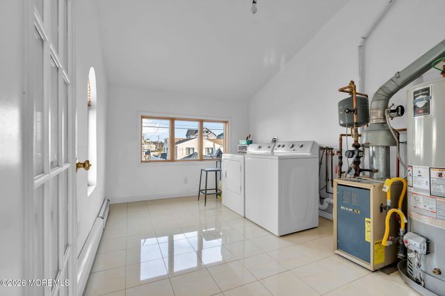 40 Anchorage Drive, Toms River, NJ 08753