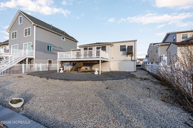 40 Anchorage Drive, Toms River, NJ 08753