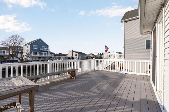 40 Anchorage Drive, Toms River, NJ 08753