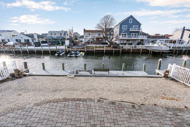 40 Anchorage Drive, Toms River, NJ 08753