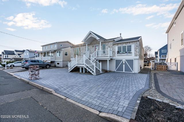 40 Anchorage Drive, Toms River, NJ 08753