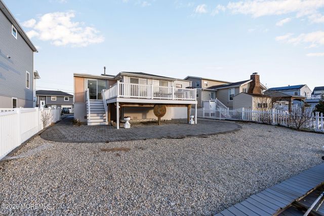 40 Anchorage Drive, Toms River, NJ 08753