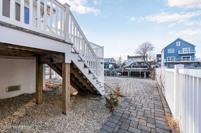 40 Anchorage Drive, Toms River, NJ 08753