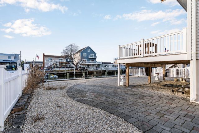 40 Anchorage Drive, Toms River, NJ 08753