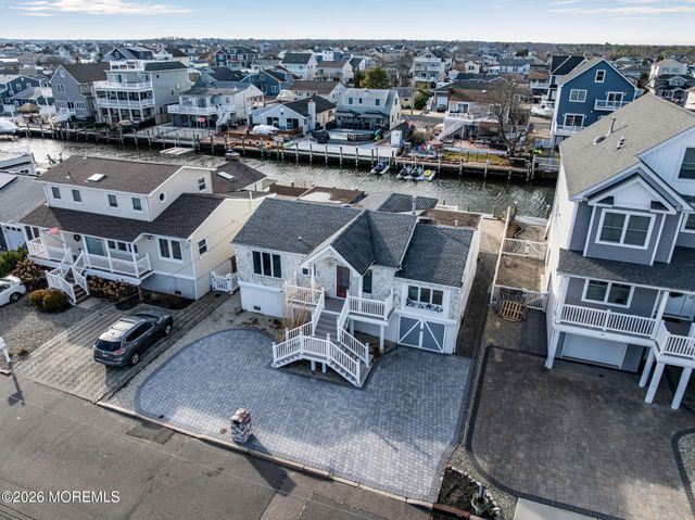 40 Anchorage Drive, Toms River, NJ 08753