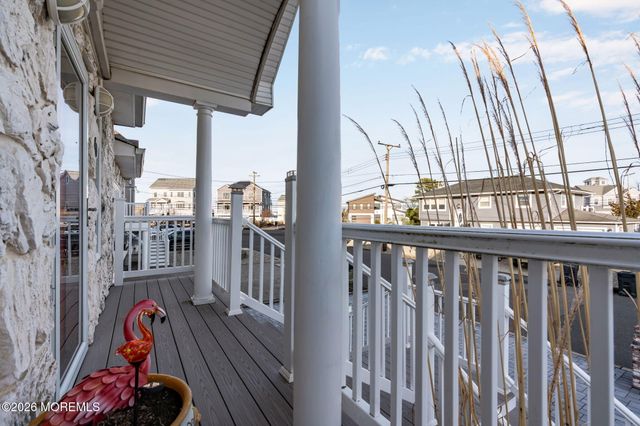 40 Anchorage Drive, Toms River, NJ 08753