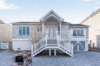 40 Anchorage Drive, Toms River, NJ 08753