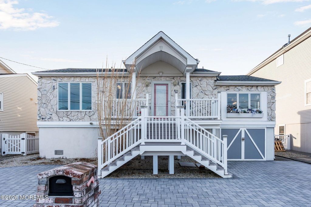 40 Anchorage Drive, Toms River, NJ 08753