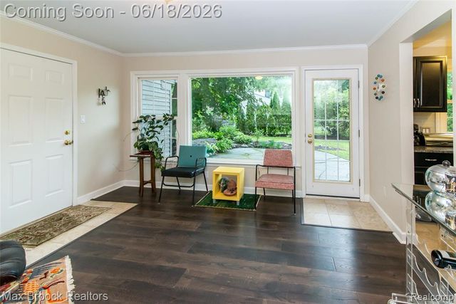 6799 E Dartmoor Road, West Bloomfield, MI 48322
